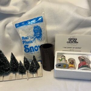Department 56 Heritage Village Collection Holiday Decor Set
